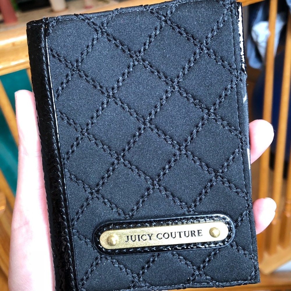 Juicy Couture Passport Cover/Case